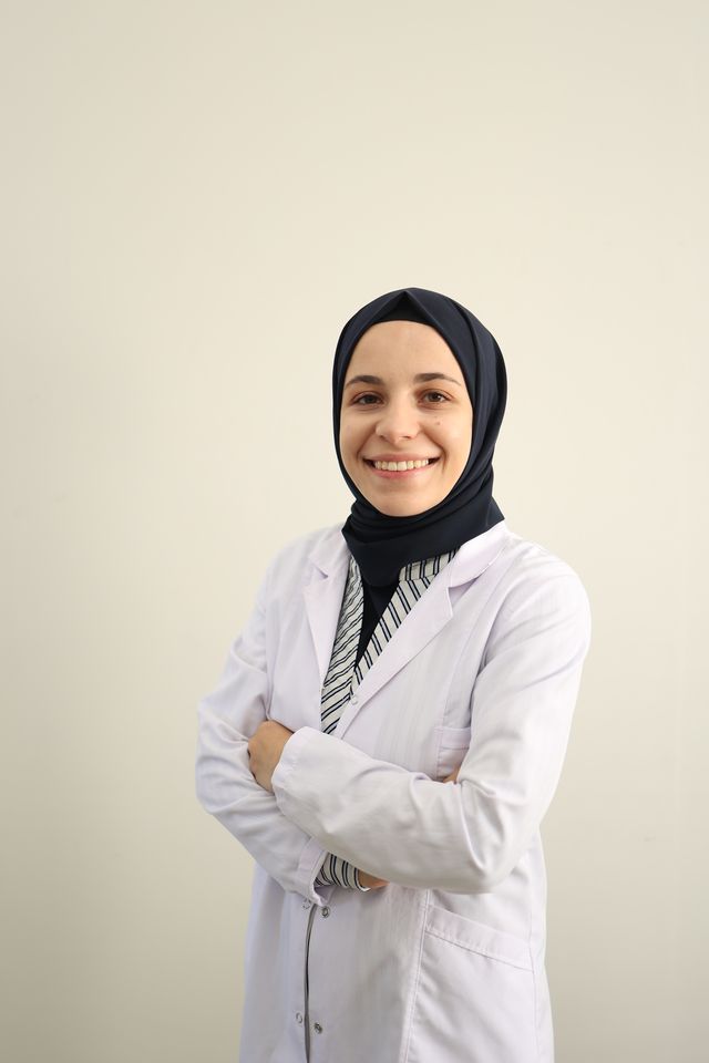 Beyzanur HAZNEDAR — Fizyoterapist